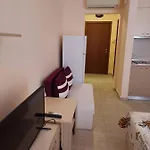 Kristal Park 322 Хотел *